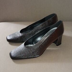 Stuart Weitzman Anna pewter lame heels